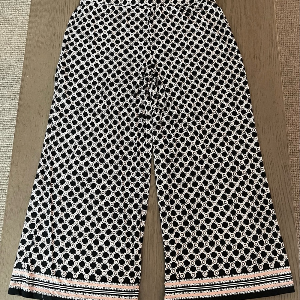 MAX STUDIO
Wide Leg Pull-On Crop Pants